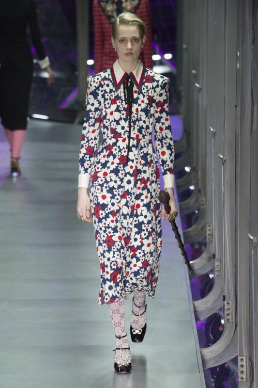 拥抱对立的自我更新，Gucci2017秋冬时装如入秘境